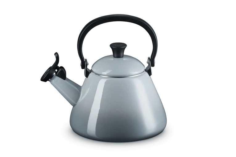 Le Creuset Kone Fluitketel 1,6 Liter Staal Mist Grey 1 Le Creuset Kone Fluitketel 1,6 Liter Staal Mist Grey