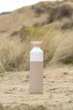 Dopper Waterfles 450 Ml Kunststof Dutch Dune -Woonkeuken Winkel mood photography for pdp 800x1200 0008 3773 20210204 dutch dune 001